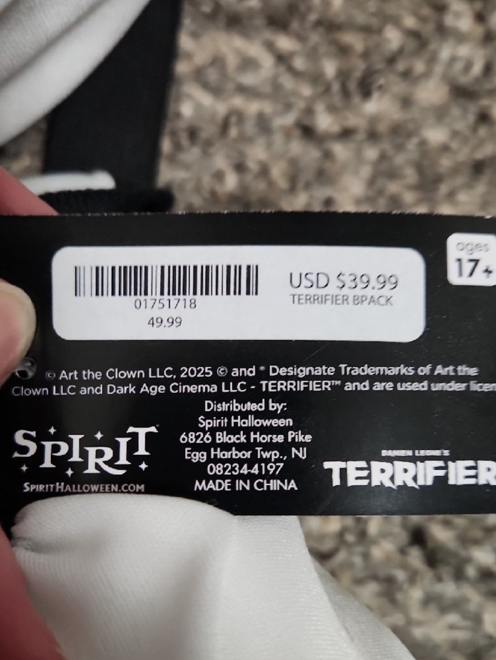 Terrifier Plush Backback - Picture 5 of 5